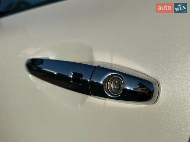 Білий Кіа Niro, об'ємом двигуна 0 л та пробігом 59 тис. км за 24900 $, фото 17 на Automoto.ua