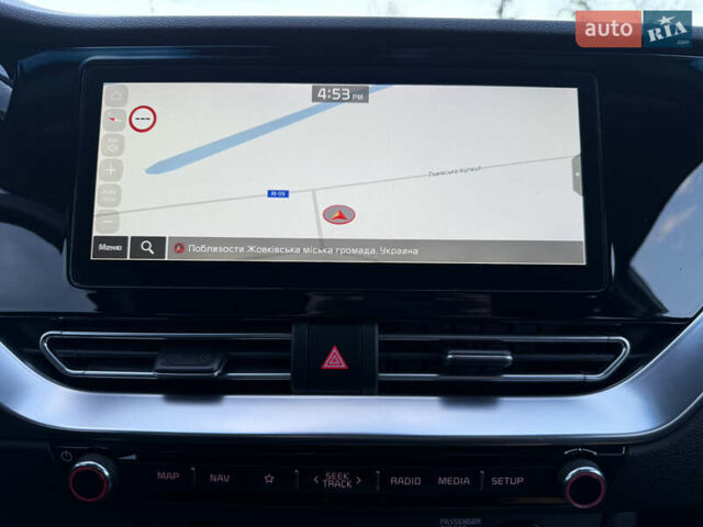 Білий Кіа Niro, об'ємом двигуна 0 л та пробігом 44 тис. км за 24500 $, фото 74 на Automoto.ua