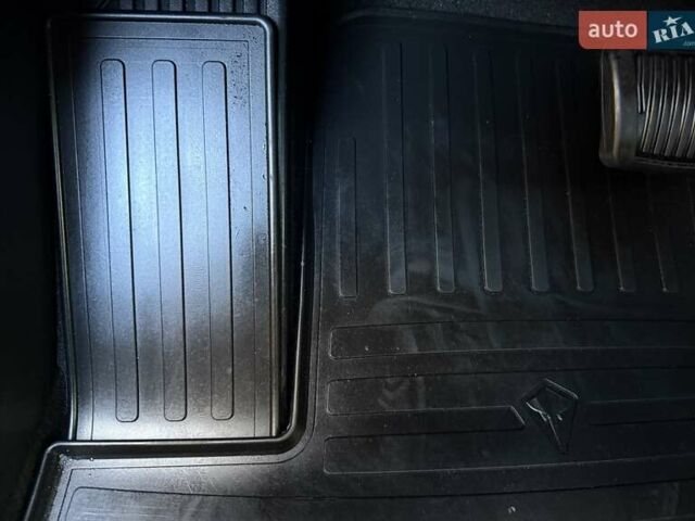 Белый Киа Niro, объемом двигателя 0 л и пробегом 94 тыс. км за 21900 $, фото 81 на Automoto.ua