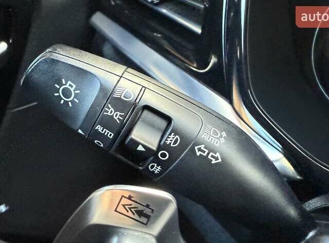 Белый Киа Niro, объемом двигателя 0 л и пробегом 94 тыс. км за 21900 $, фото 90 на Automoto.ua