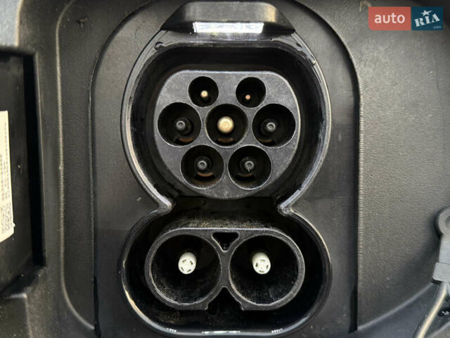 Белый Киа Niro, объемом двигателя 0 л и пробегом 53 тыс. км за 24400 $, фото 8 на Automoto.ua