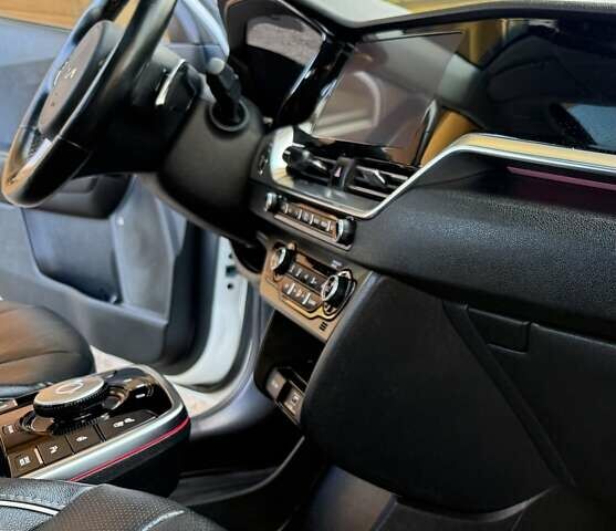 Белый Киа Niro, объемом двигателя 0 л и пробегом 94 тыс. км за 21900 $, фото 73 на Automoto.ua