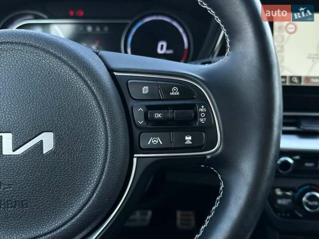 Білий Кіа Niro, об'ємом двигуна 0 л та пробігом 31 тис. км за 24800 $, фото 8 на Automoto.ua