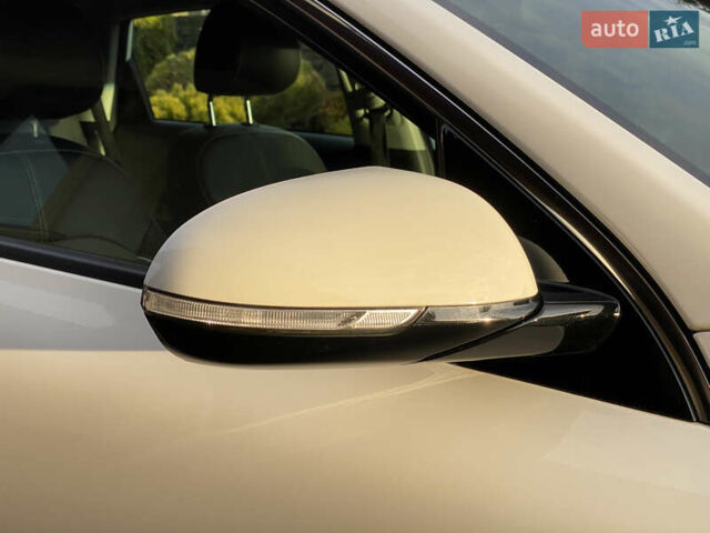 Белый Киа Niro, объемом двигателя 0 л и пробегом 21 тыс. км за 21999 $, фото 25 на Automoto.ua