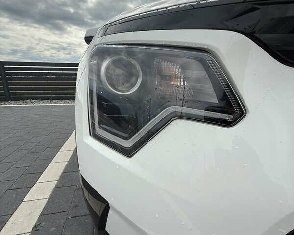 Белый Киа Niro, объемом двигателя 0 л и пробегом 56 тыс. км за 24999 $, фото 31 на Automoto.ua