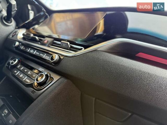 Белый Киа Niro, объемом двигателя 0 л и пробегом 94 тыс. км за 21900 $, фото 143 на Automoto.ua