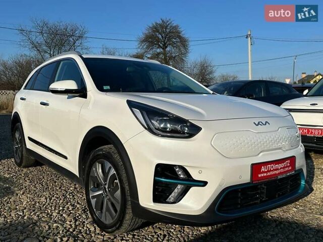 Білий Кіа Niro, об'ємом двигуна 0 л та пробігом 59 тис. км за 24900 $, фото 25 на Automoto.ua