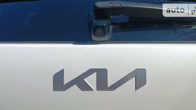 Білий Кіа Niro, об'ємом двигуна 1.58 л та пробігом 30 тис. км за 23500 $, фото 17 на Automoto.ua