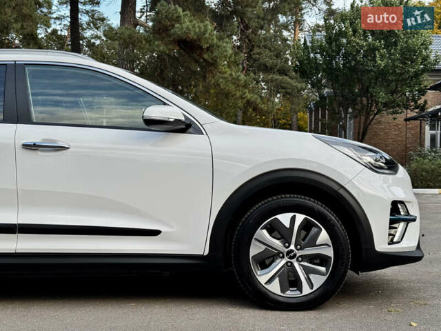 Белый Киа Niro, объемом двигателя 0 л и пробегом 57 тыс. км за 23868 $, фото 24 на Automoto.ua