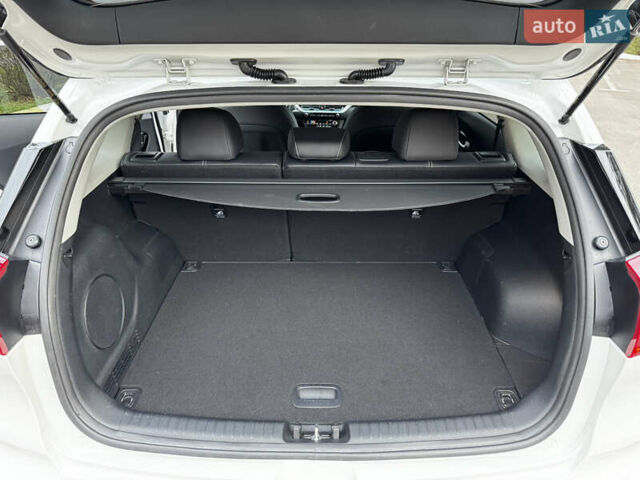 Белый Киа Niro, объемом двигателя 0 л и пробегом 57 тыс. км за 23868 $, фото 76 на Automoto.ua