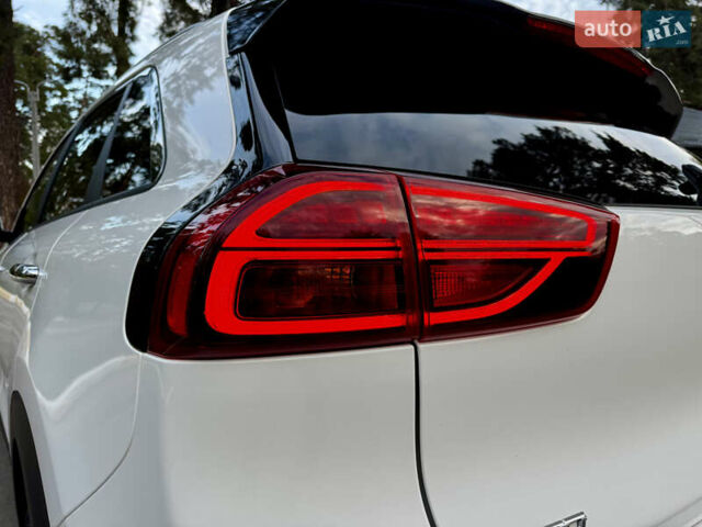 Белый Киа Niro, объемом двигателя 0 л и пробегом 57 тыс. км за 23868 $, фото 33 на Automoto.ua