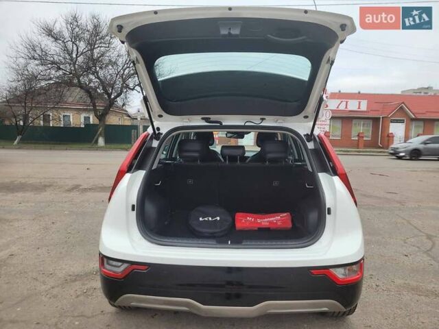 Белый Киа Niro, объемом двигателя 0 л и пробегом 107 тыс. км за 22700 $, фото 17 на Automoto.ua