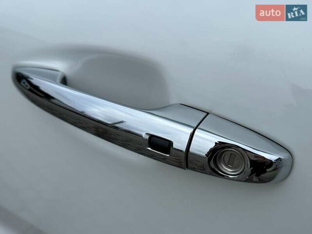 Белый Киа Niro, объемом двигателя 0 л и пробегом 31 тыс. км за 24900 $, фото 10 на Automoto.ua