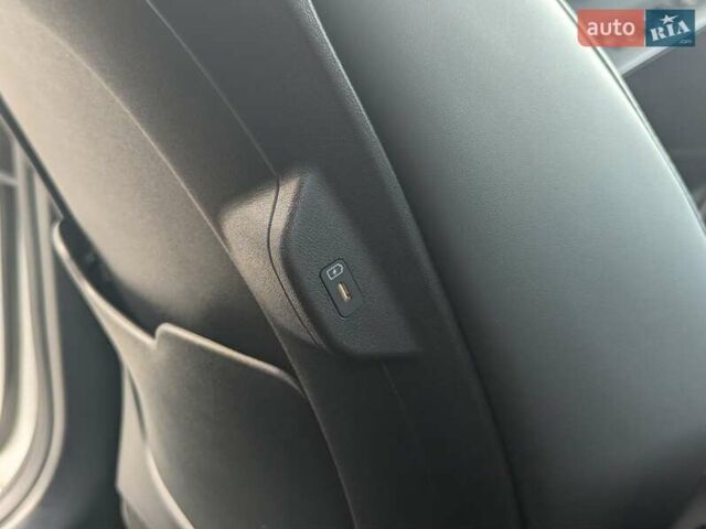 Белый Киа Niro, объемом двигателя 0 л и пробегом 24 тыс. км за 24550 $, фото 28 на Automoto.ua