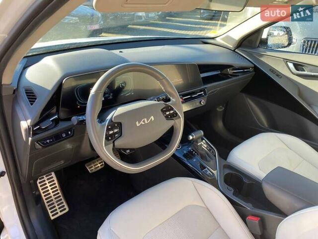 Білий Кіа Niro, об'ємом двигуна 1.6 л та пробігом 19 тис. км за 22900 $, фото 10 на Automoto.ua