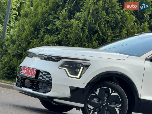 Киа Niro 2023 в Дрогобыче на Automoto.ua Белый Киа Niro, объемом двигателя 0 л и пробегом 57 тыс. км за 23850 $, фото 15 на Automoto.ua