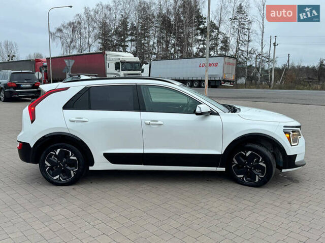 Білий Кіа Niro, об'ємом двигуна 0 л та пробігом 49 тис. км за 21500 $, фото 16 на Automoto.ua