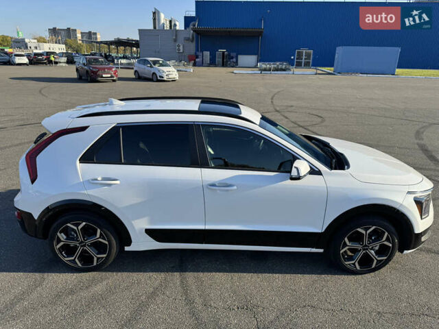 Белый Киа Niro, объемом двигателя 1.58 л и пробегом 15 тыс. км за 27800 $, фото 28 на Automoto.ua