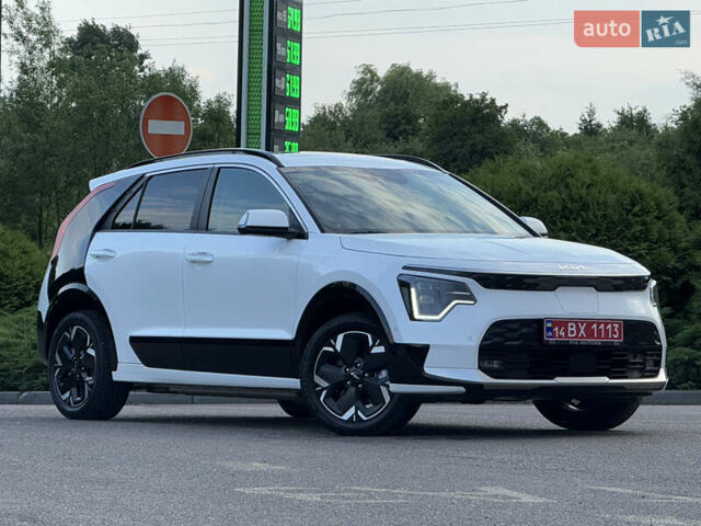 Киа Niro 2023 в Дрогобыче на Automoto.ua Белый Киа Niro, объемом двигателя 0 л и пробегом 57 тыс. км за 23850 $, фото 3 на Automoto.ua