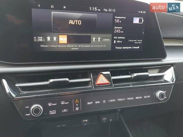 Білий Кіа Niro, об'ємом двигуна 0 л та пробігом 17 тис. км за 32000 $, фото 26 на Automoto.ua
