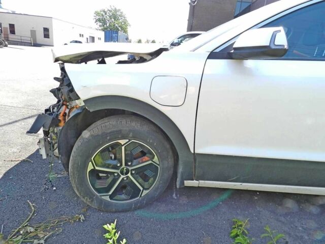 Белый Киа Niro, объемом двигателя 1.6 л и пробегом 18 тыс. км за 17000 $, фото 6 на Automoto.ua