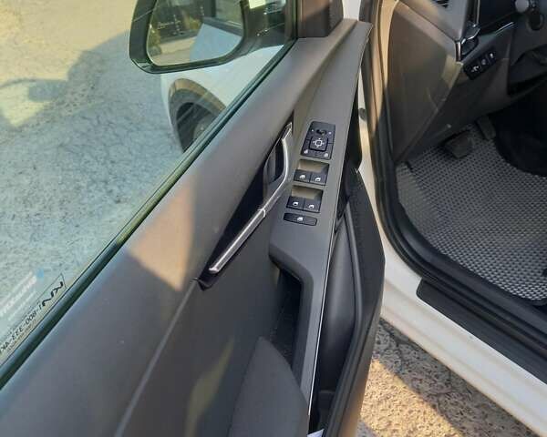 Белый Киа Niro, объемом двигателя 0 л и пробегом 77 тыс. км за 24000 $, фото 7 на Automoto.ua