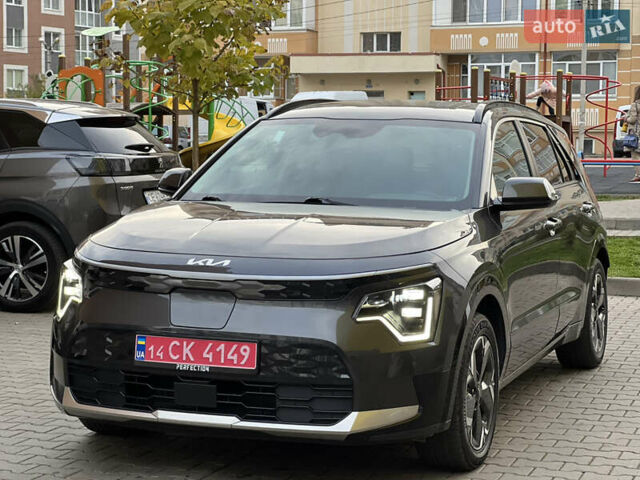 Белый Киа Niro, объемом двигателя 0 л и пробегом 120 тыс. км за 20000 $, фото 1 на Automoto.ua