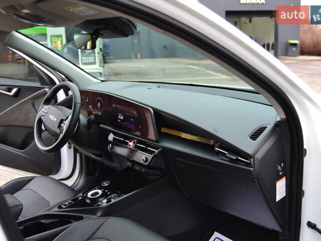 Белый Киа Niro, объемом двигателя 0 л и пробегом 33 тыс. км за 27999 $, фото 106 на Automoto.ua