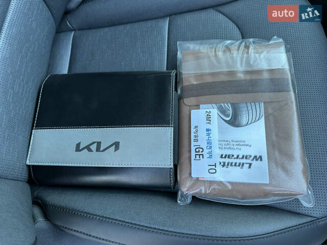 Білий Кіа Niro, об'ємом двигуна 0 л та пробігом 5 тис. км за 27980 $, фото 84 на Automoto.ua