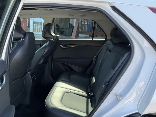 Білий Кіа Niro, об'ємом двигуна 1.6 л та пробігом 14 тис. км за 16000 $, фото 11 на Automoto.ua