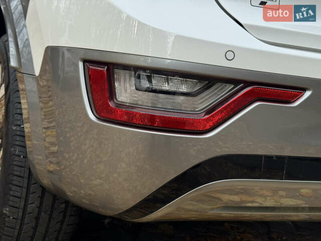 Білий Кіа Niro, об'ємом двигуна 0 л та пробігом 85 тис. км за 26899 $, фото 88 на Automoto.ua