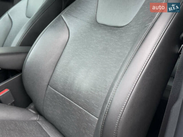 Киа Niro 2023 в Дрогобыче на Automoto.ua Белый Киа Niro, объемом двигателя 0 л и пробегом 57 тыс. км за 23850 $, фото 51 на Automoto.ua