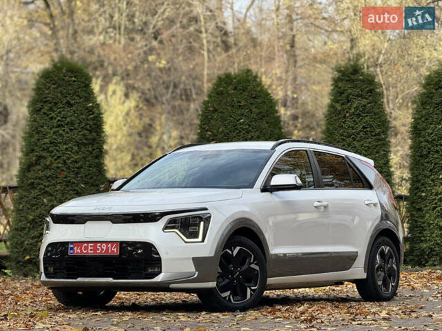 Білий Кіа Niro, об'ємом двигуна 0 л та пробігом 85 тис. км за 26899 $, фото 2 на Automoto.ua
