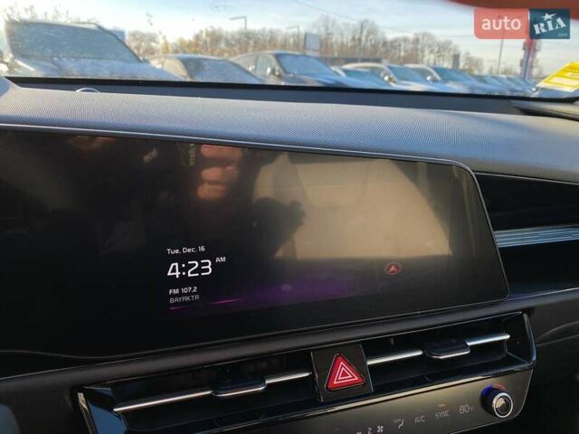 Білий Кіа Niro, об'ємом двигуна 1.6 л та пробігом 19 тис. км за 22900 $, фото 15 на Automoto.ua