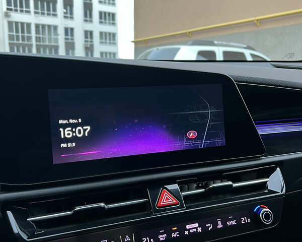 Белый Киа Niro, объемом двигателя 0 л и пробегом 120 тыс. км за 20000 $, фото 32 на Automoto.ua