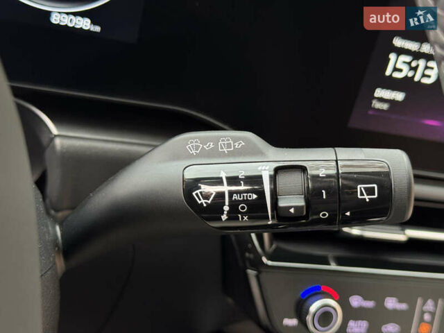Білий Кіа Niro, об'ємом двигуна 0 л та пробігом 85 тис. км за 26899 $, фото 117 на Automoto.ua