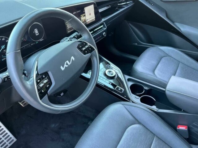 Белый Киа Niro, объемом двигателя 0 л и пробегом 20 тыс. км за 16900 $, фото 5 на Automoto.ua