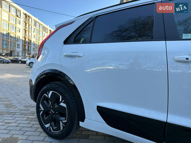 Білий Кіа Niro, об'ємом двигуна 0 л та пробігом 5 тис. км за 27980 $, фото 28 на Automoto.ua