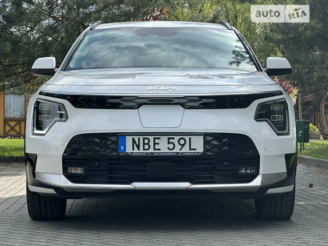 Білий Кіа Niro, об'ємом двигуна 0 л та пробігом 12 тис. км за 35990 $, фото 8 на Automoto.ua