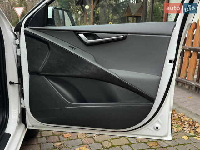 Білий Кіа Niro, об'ємом двигуна 0 л та пробігом 85 тис. км за 26899 $, фото 145 на Automoto.ua