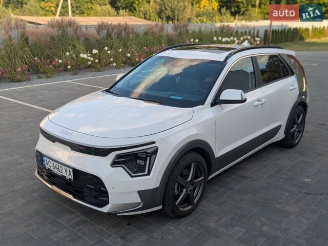 Белый Киа Niro, объемом двигателя 0 л и пробегом 24 тыс. км за 24550 $, фото 3 на Automoto.ua