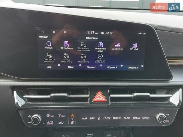 Білий Кіа Niro, об'ємом двигуна 0 л та пробігом 17 тис. км за 32000 $, фото 32 на Automoto.ua