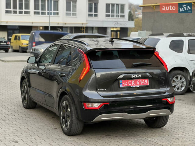 Белый Киа Niro, объемом двигателя 0 л и пробегом 120 тыс. км за 20000 $, фото 4 на Automoto.ua