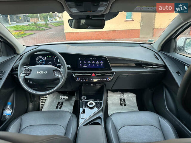 Кіа Niro 2023 у Києві на Automoto.ua Білий Кіа Niro, об'ємом двигуна 0 л та пробігом 1 тис. км за 27999 $, фото 11 на Automoto.ua