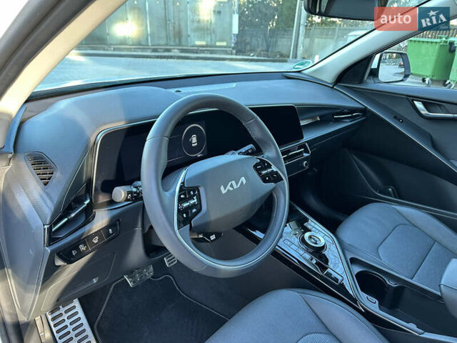 Білий Кіа Niro, об'ємом двигуна 0 л та пробігом 5 тис. км за 27980 $, фото 49 на Automoto.ua