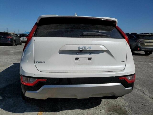 Білий Кіа Niro, об'ємом двигуна 1.6 л та пробігом 101 тис. км за 5700 $, фото 5 на Automoto.ua