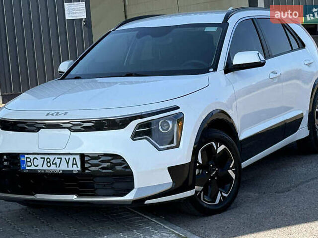 Білий Кіа Niro, об'ємом двигуна 0 л та пробігом 27 тис. км за 18700 $, фото 7 на Automoto.ua