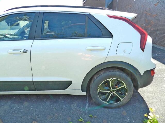 Белый Киа Niro, объемом двигателя 1.6 л и пробегом 18 тыс. км за 17000 $, фото 20 на Automoto.ua