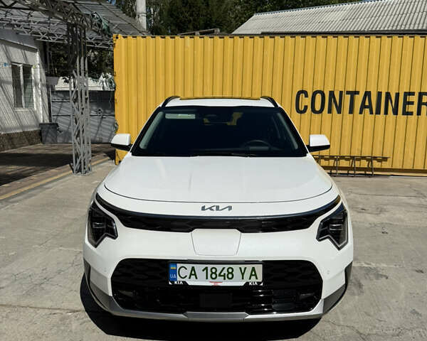 Киа Niro 2023 в Умани на Automoto.ua Белый Киа Niro, объемом двигателя 0 л и пробегом 83 тыс. км за 24600 $, фото 63 на Automoto.ua