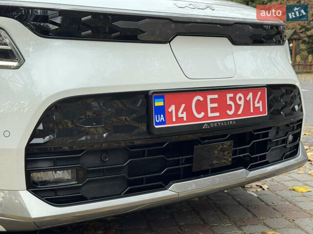 Білий Кіа Niro, об'ємом двигуна 0 л та пробігом 85 тис. км за 26899 $, фото 37 на Automoto.ua